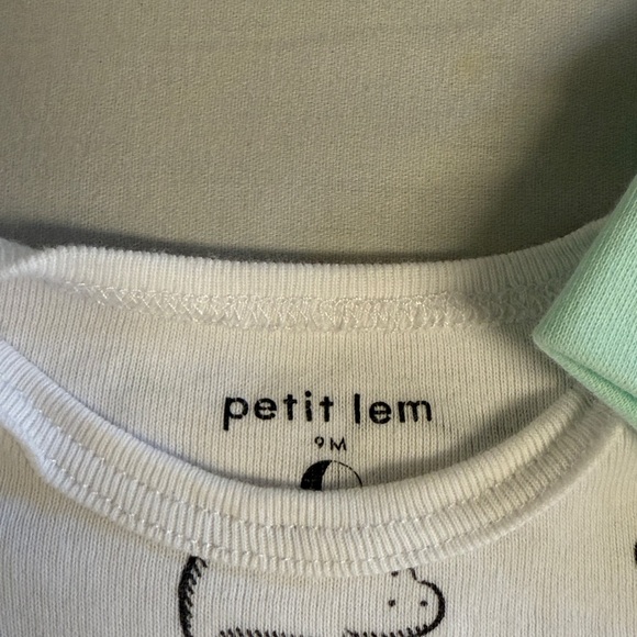 Petit Lem - White Hippo Onesie sleeper with Matching Hat - Picture 2 of 3